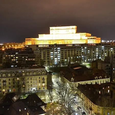 Panoramic Parliament View